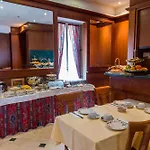 Diplomate Hotel 4*