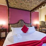 Diplomate Hotel 4*