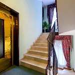 Diplomate Hotel 4*