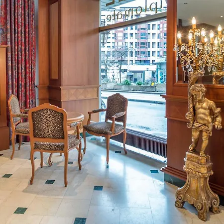 Diplomate Hotel 4*