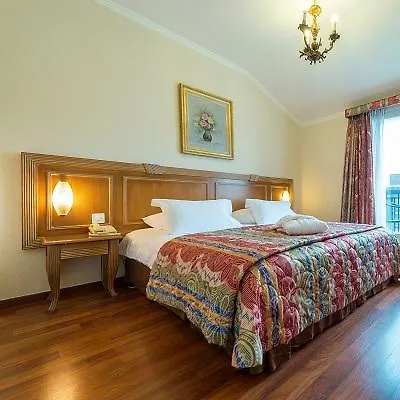 Diplomate 4*