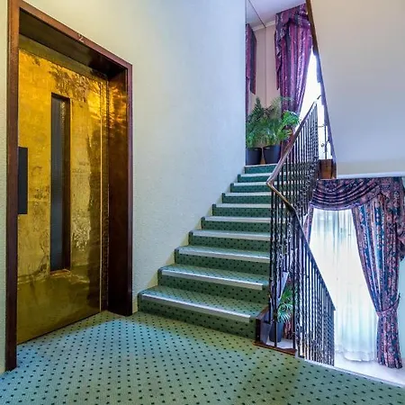 Hotel Diplomate